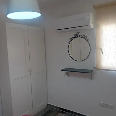 Smart 2 Bedroom Flat דירה *
