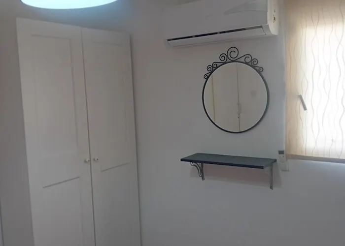 Smart 2 Bedroom Flat Apartament *