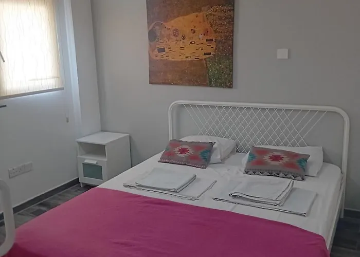 Smart 2 Bedroom Flat Apartament *